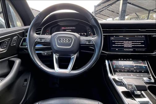2024 Audi Q7 45 Premium