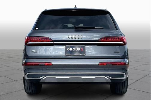 2024 Audi Q7 45 Premium