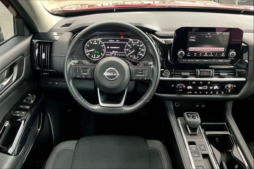 2022 Nissan Pathfinder SV 2WD