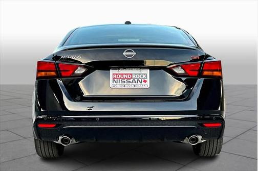 2025 Nissan Altima SR FWD