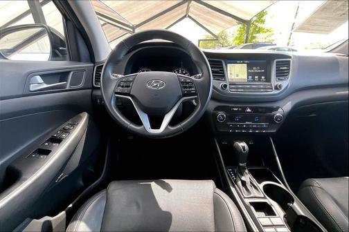 2017 Hyundai TUCSON SE Plus
