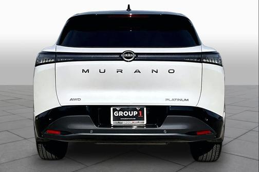 Everest White Pearl Tricoat/Super Black 2026 Nissan Murano Platinum