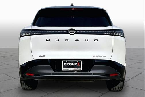 Everest White Pearl Tricoat/Super Black 2026 Nissan Murano Platinum