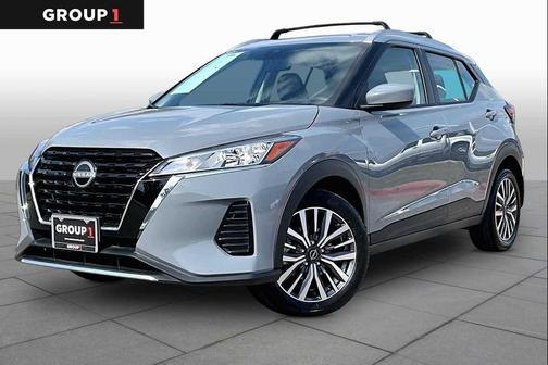 Boulder Gray Pearl 2023 Nissan Kicks SV