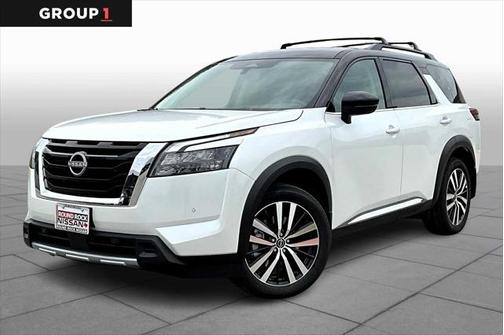 2025 Nissan Pathfinder Platinum FWD