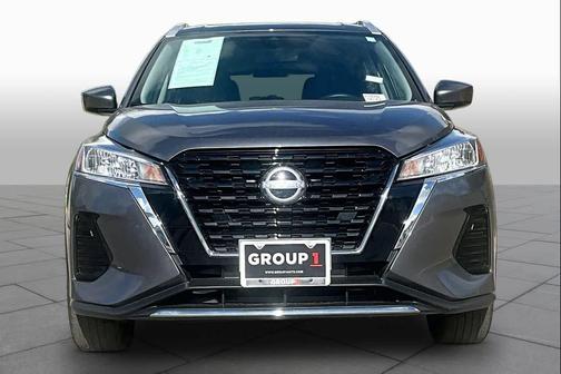 Gun Metallic 2024 Nissan Kicks SV