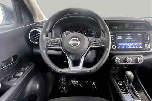 Gun Metallic 2024 Nissan Kicks SV