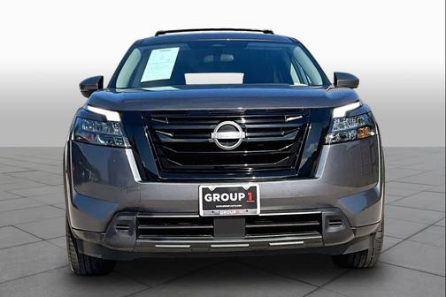 Gun Metallic 2024 Nissan Pathfinder SV FWD