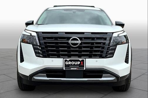 Everest White Pearl Tricoat 2026 Nissan Pathfinder SL