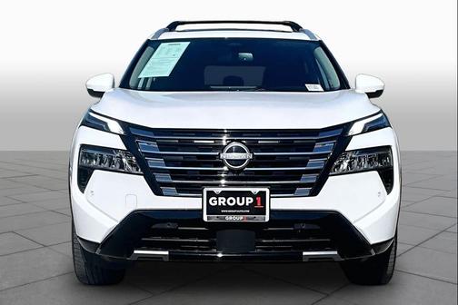 Everest White Pearl 2025 Nissan Rogue Platinum