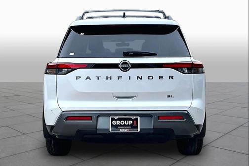 Everest White Pearl Tricoat 2026 Nissan Pathfinder SL