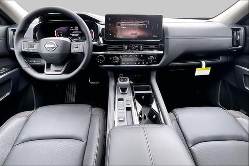 Everest White Pearl Tricoat 2026 Nissan Pathfinder SL