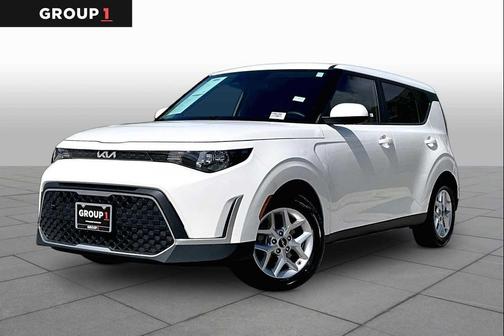 Snow White Pearl 2023 Kia Soul LX