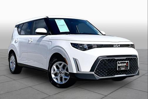 Snow White Pearl 2023 Kia Soul LX