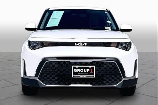 Snow White Pearl 2023 Kia Soul LX