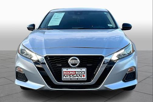 2022 Nissan Altima SR FWD