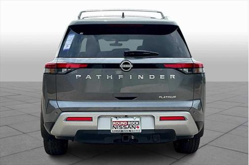 2025 Nissan Pathfinder Platinum FWD