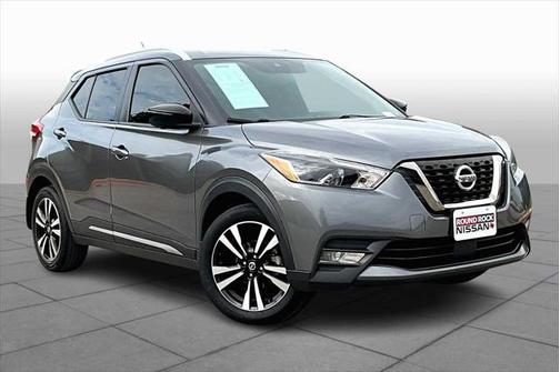 2020 Nissan Kicks SR