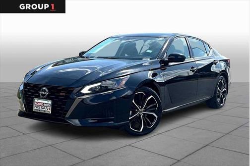 2023 Nissan Altima SR FWD