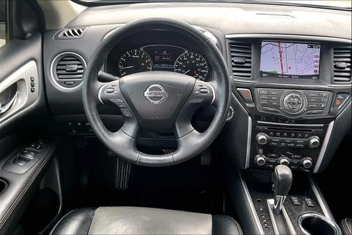 2020 Nissan Pathfinder SL 2WD