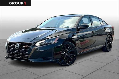 2023 Nissan Altima SR FWD