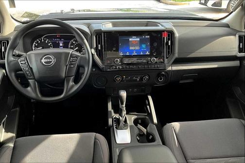 2025 Nissan Frontier S