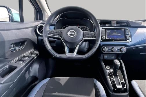 Brilliant Silver Metallic 2025 Nissan Versa 1.6 SV