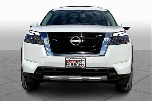 2025 Nissan Pathfinder Platinum FWD