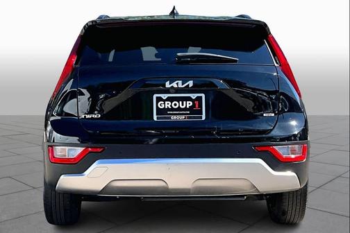 Aurora Black 2024 Kia Niro EX