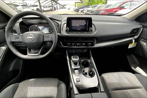 Everest White Pearl Tricoat 2026 Nissan Rogue SV