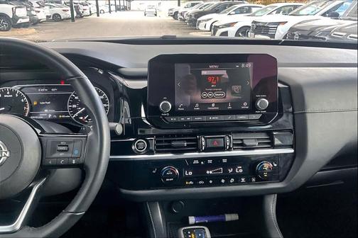 2022 Nissan Pathfinder SV 2WD