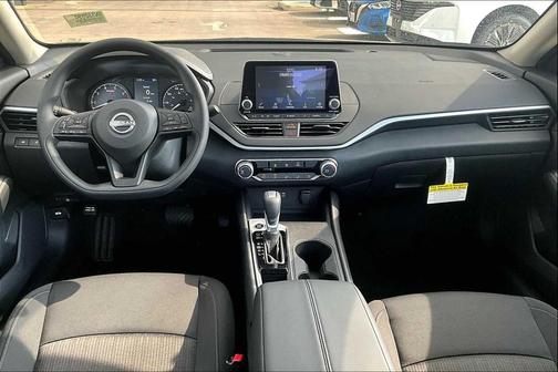 2025 Nissan Altima S FWD