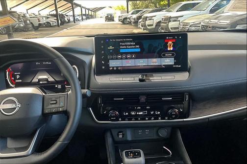 2025 Nissan Rogue Platinum