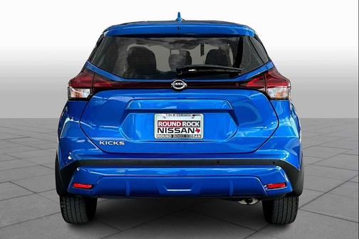 2023 Nissan Kicks S