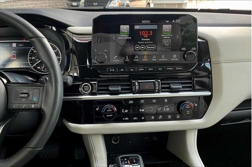 2024 Nissan Pathfinder SL FWD
