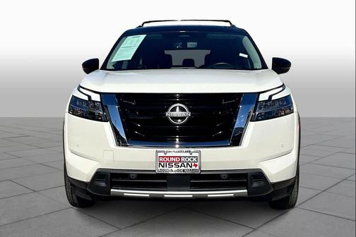 2024 Nissan Pathfinder Platinum FWD