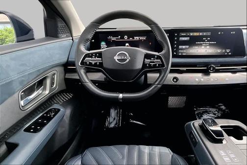 Black Diamond Pearl 2024 Nissan ARIYA PLATINUM+