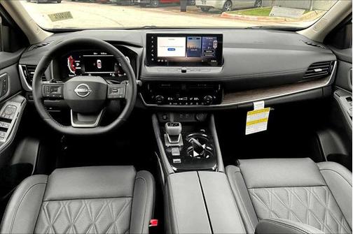 2025 Nissan Rogue Platinum