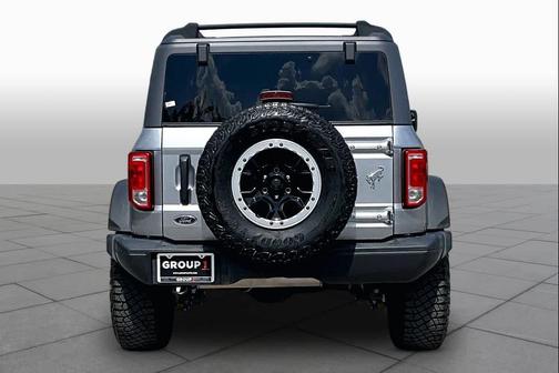 Iconic Silver Metallic 2022 Ford Bronco Black Diamond