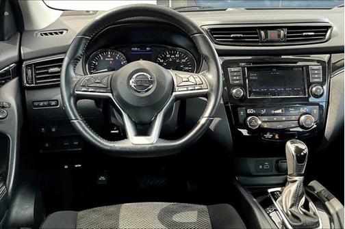 2021 Nissan Rogue Sport SV