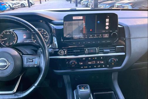 2022 Nissan Pathfinder SL 2WD