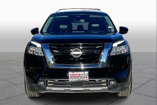 2022 Nissan Pathfinder SL 2WD