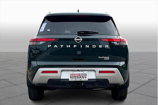 2025 Nissan Pathfinder Platinum 4WD