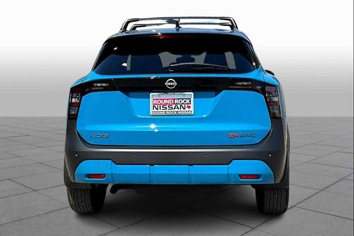 2026 Nissan Kicks SR