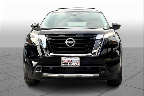 2025 Nissan Pathfinder Platinum FWD