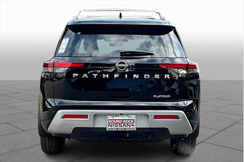 2025 Nissan Pathfinder Platinum FWD