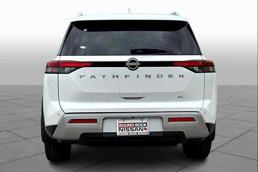 2025 Nissan Pathfinder SL FWD