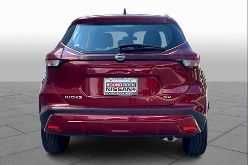 2023 Nissan Kicks SV