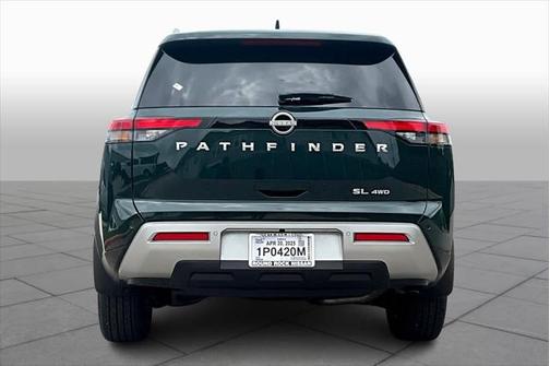 2025 Nissan Pathfinder SL 4WD