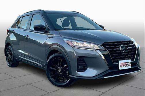 2021 Nissan Kicks SR